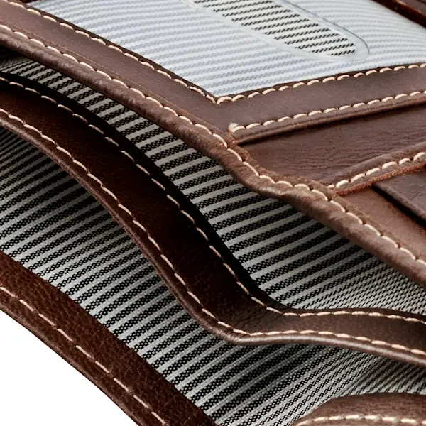 Men’s Smooth Leather Trifold Wallet in Brown Men’s Smooth Leather Trifold Wallet in Brown